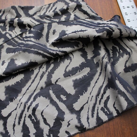 Bebe Animal Print Flared Tier Skirt Size X-small NWT - Picture 3 of 10